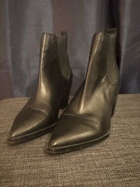 Nine West Black Pointed Leather Ankle Booties